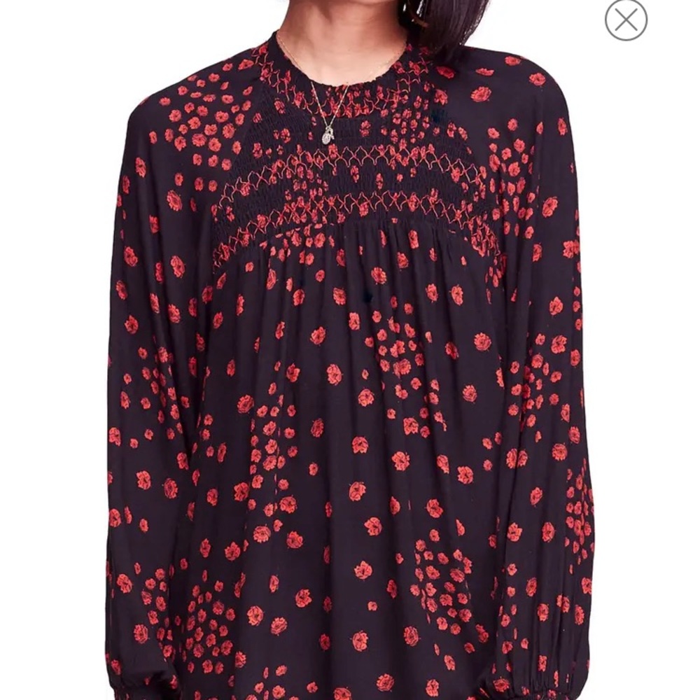 Flowers in Her Hair Smock Detail Tunic Top